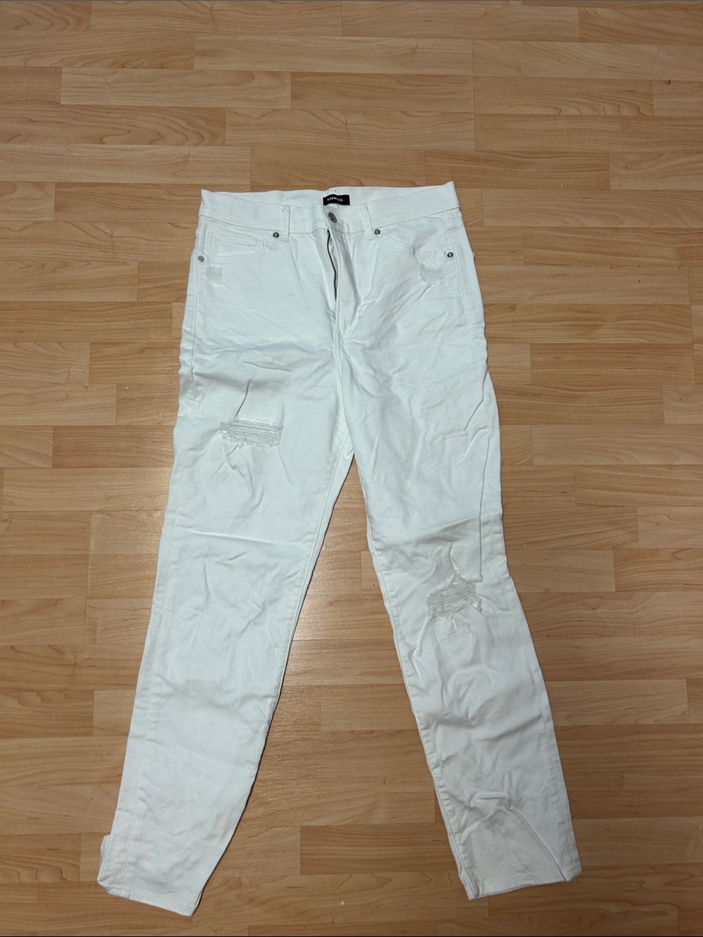White Distressed Women’s Jeans